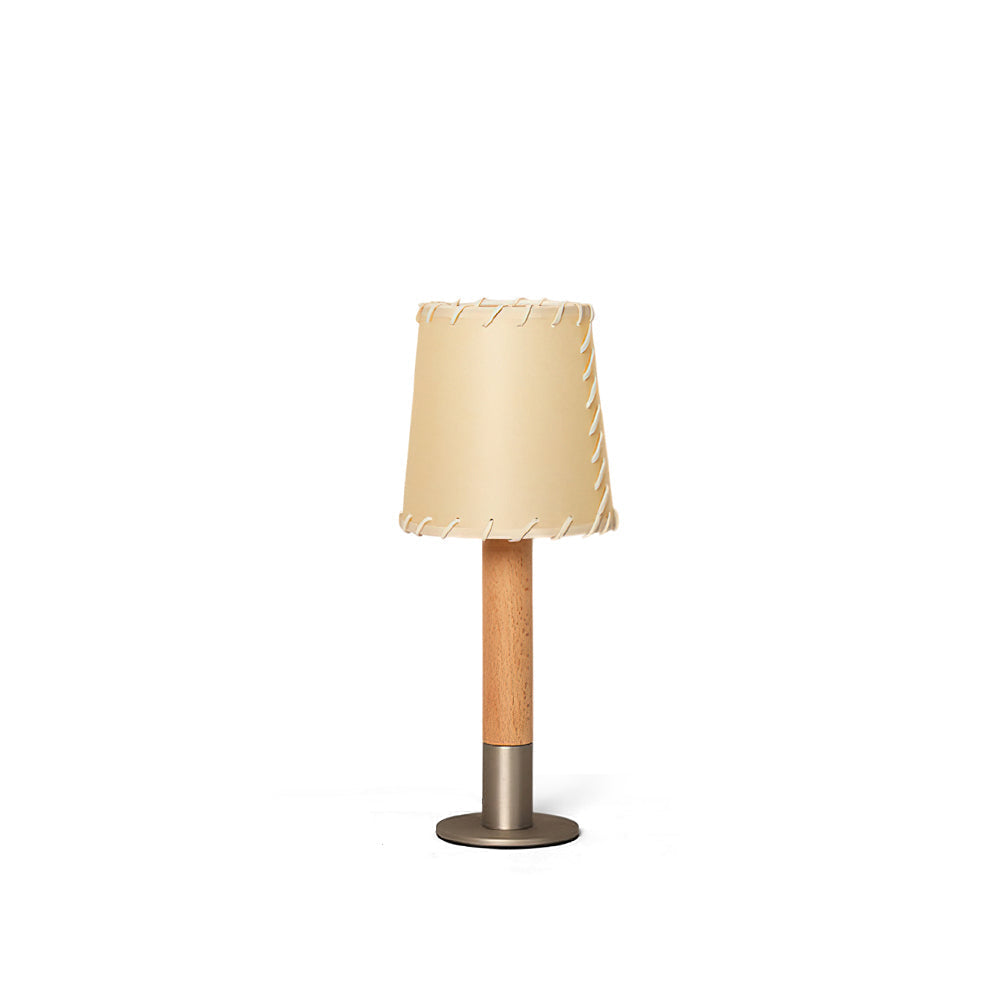 Lunve bordlampe med pergamentskærm