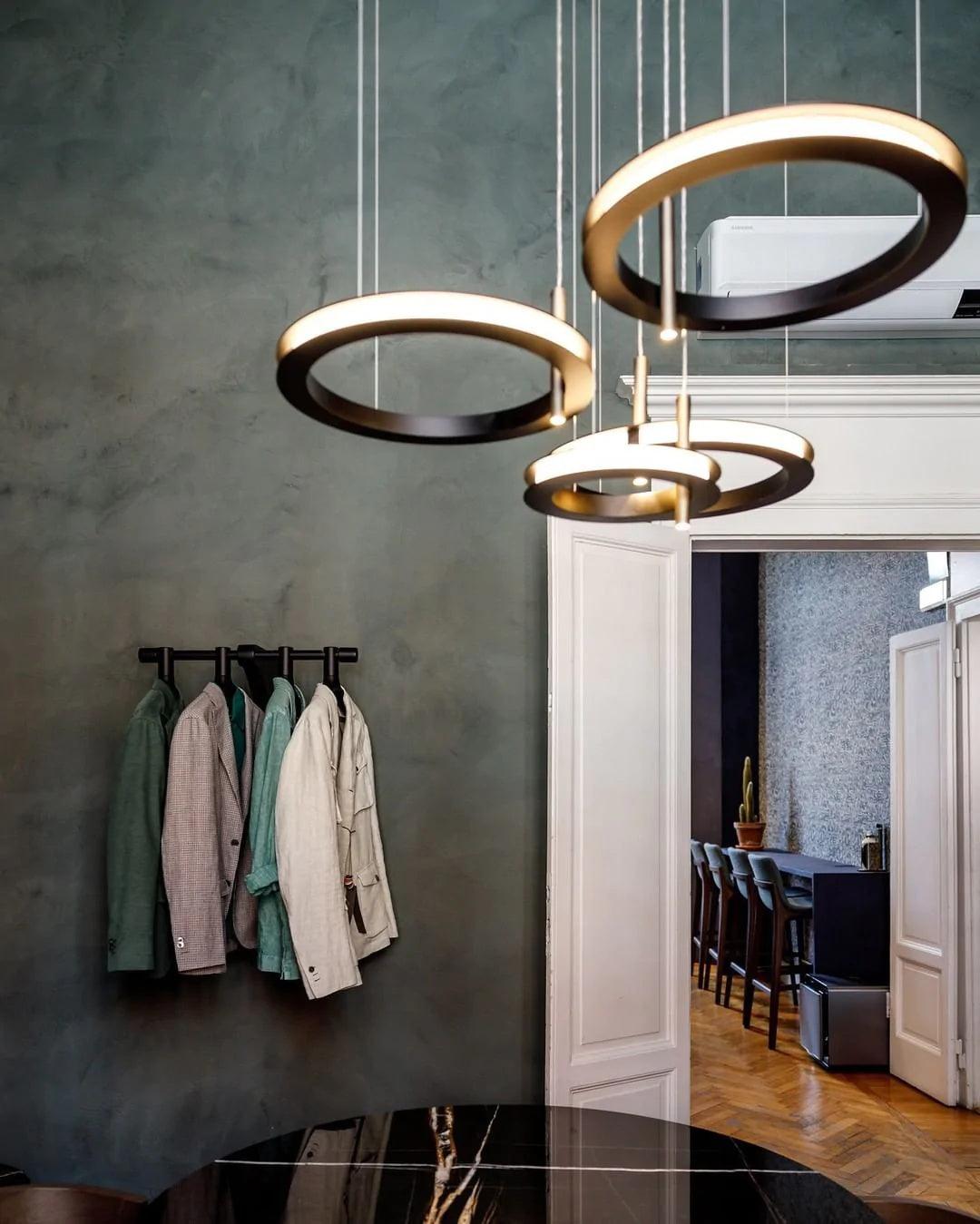 Virauian minimalistisk lysekrone med ringe i flere lag