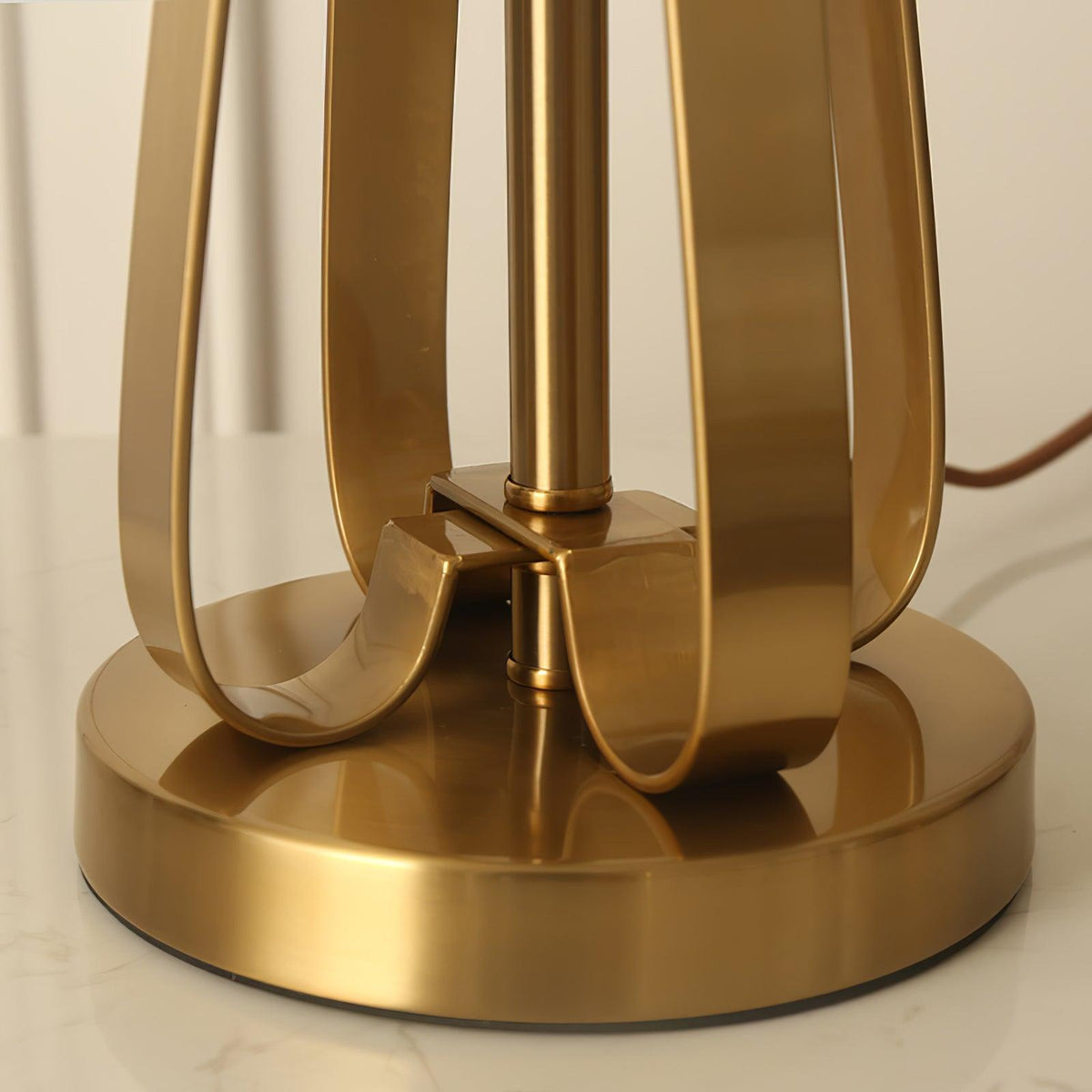 Linorira lyxig bordslampa i tyg