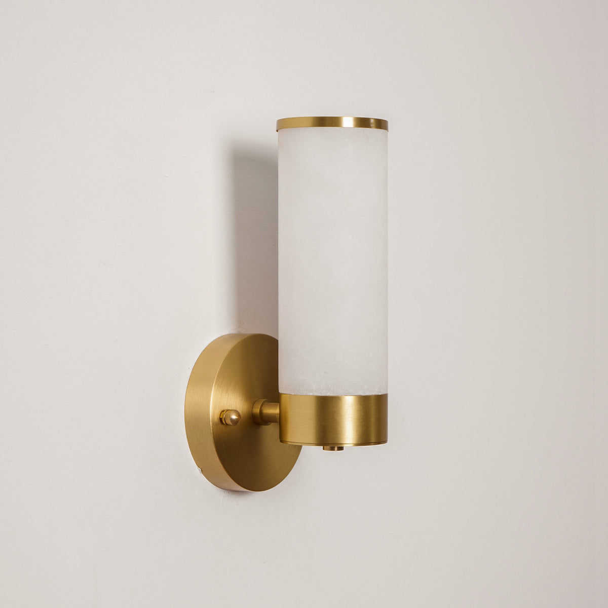 Olvynis-væglampe