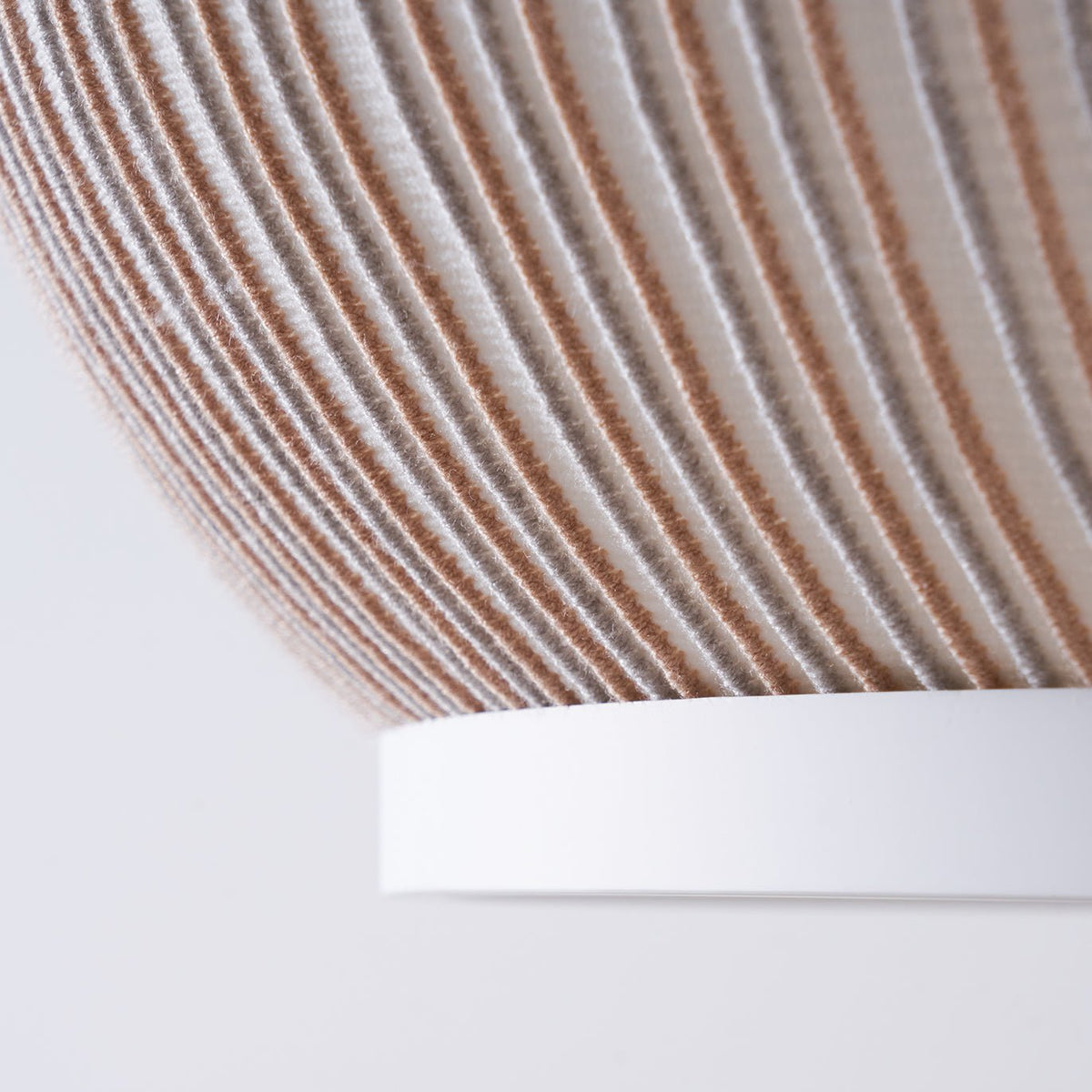 Lineiella minimalistinen kangasriippuvalaisin