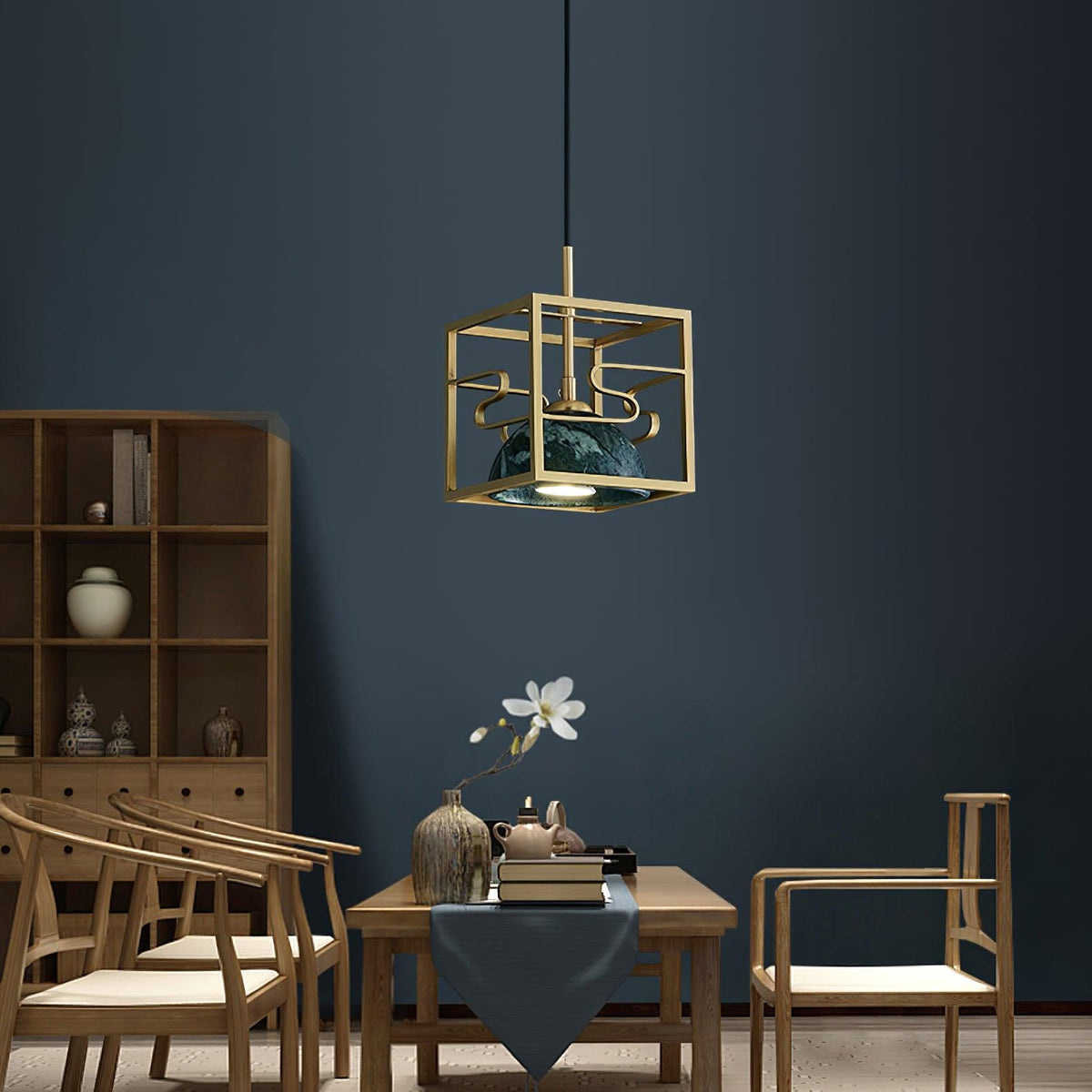 Cubo moderne pendellampe i messing