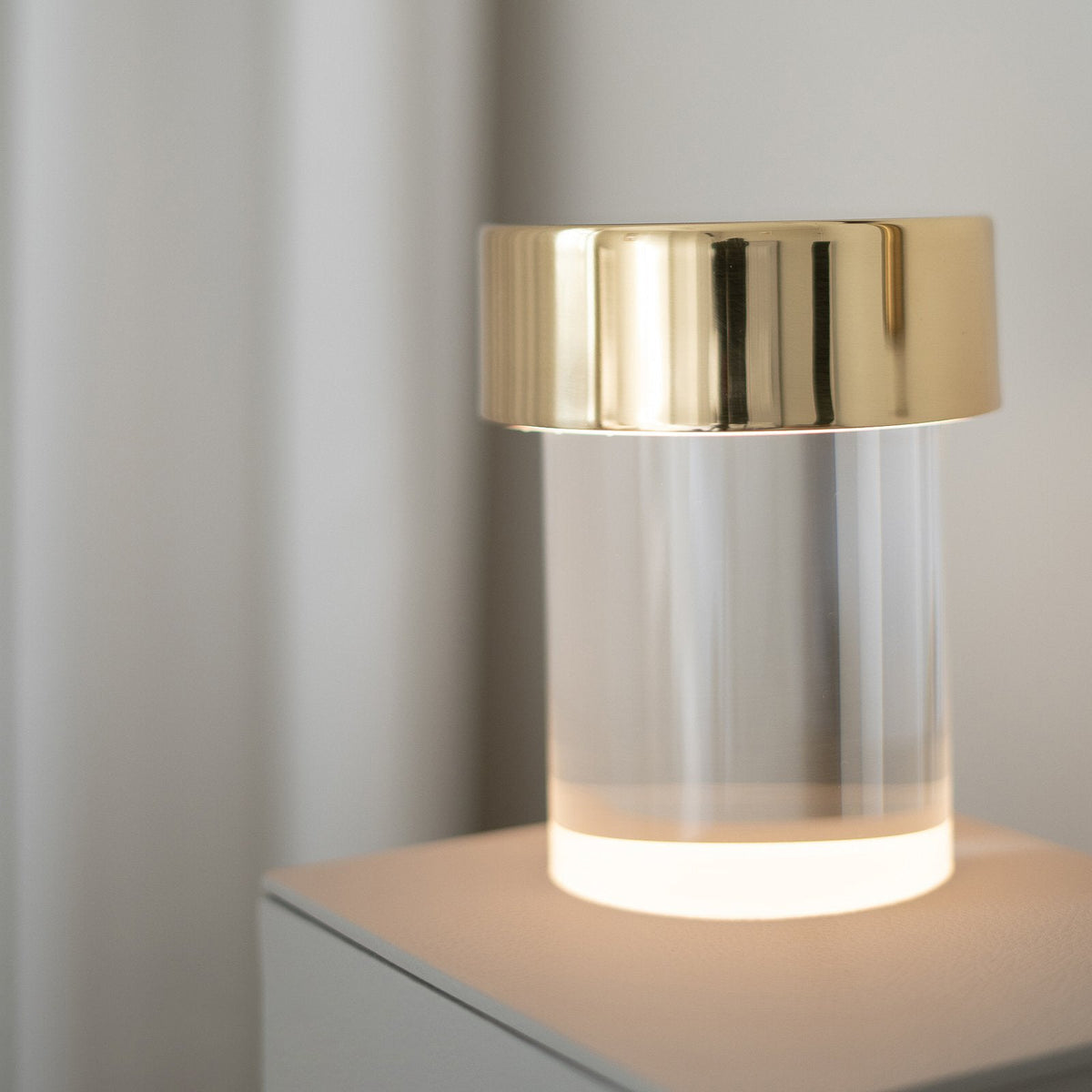 Pryden minimalistisk bordlampe