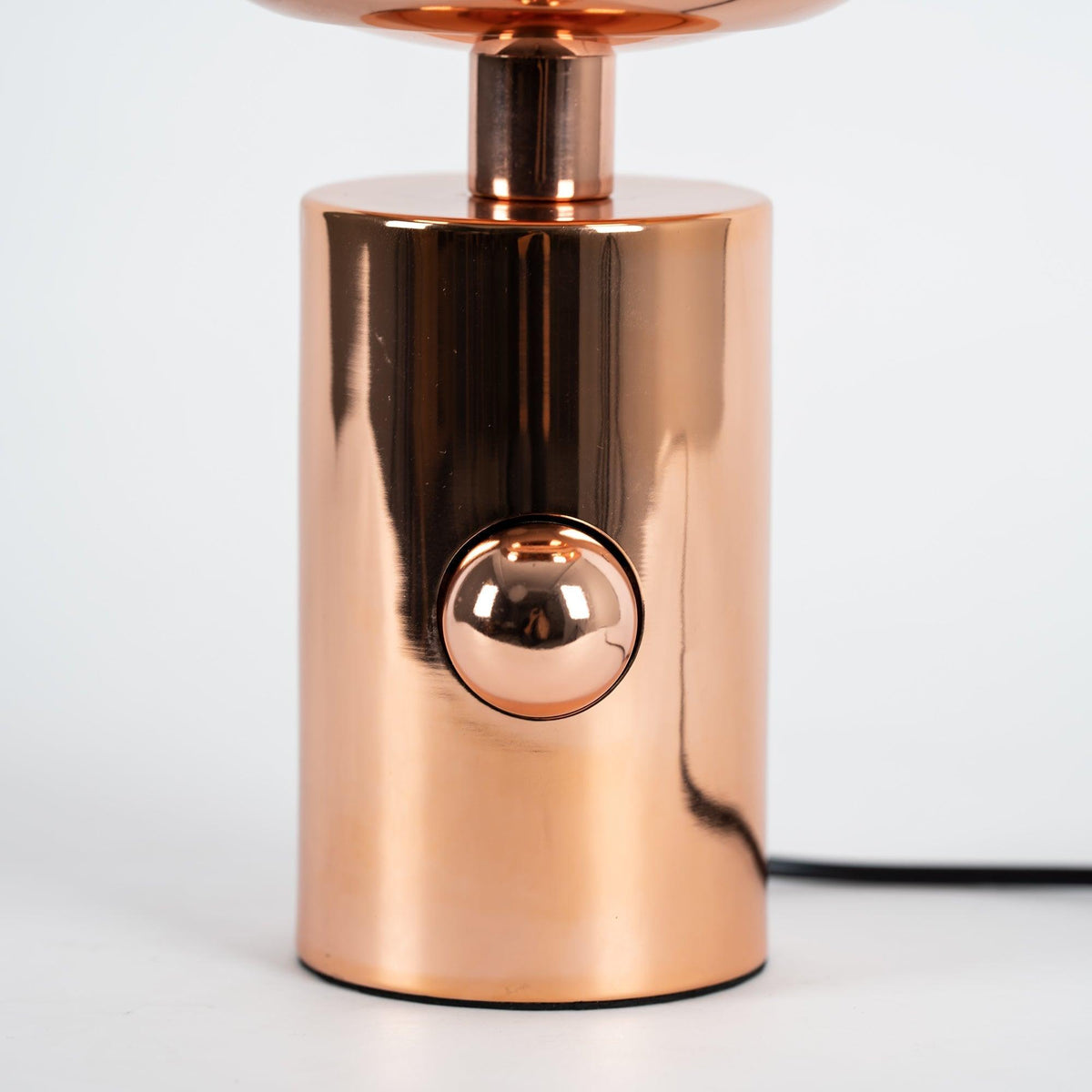 Velan kunstnerisk bordlampe