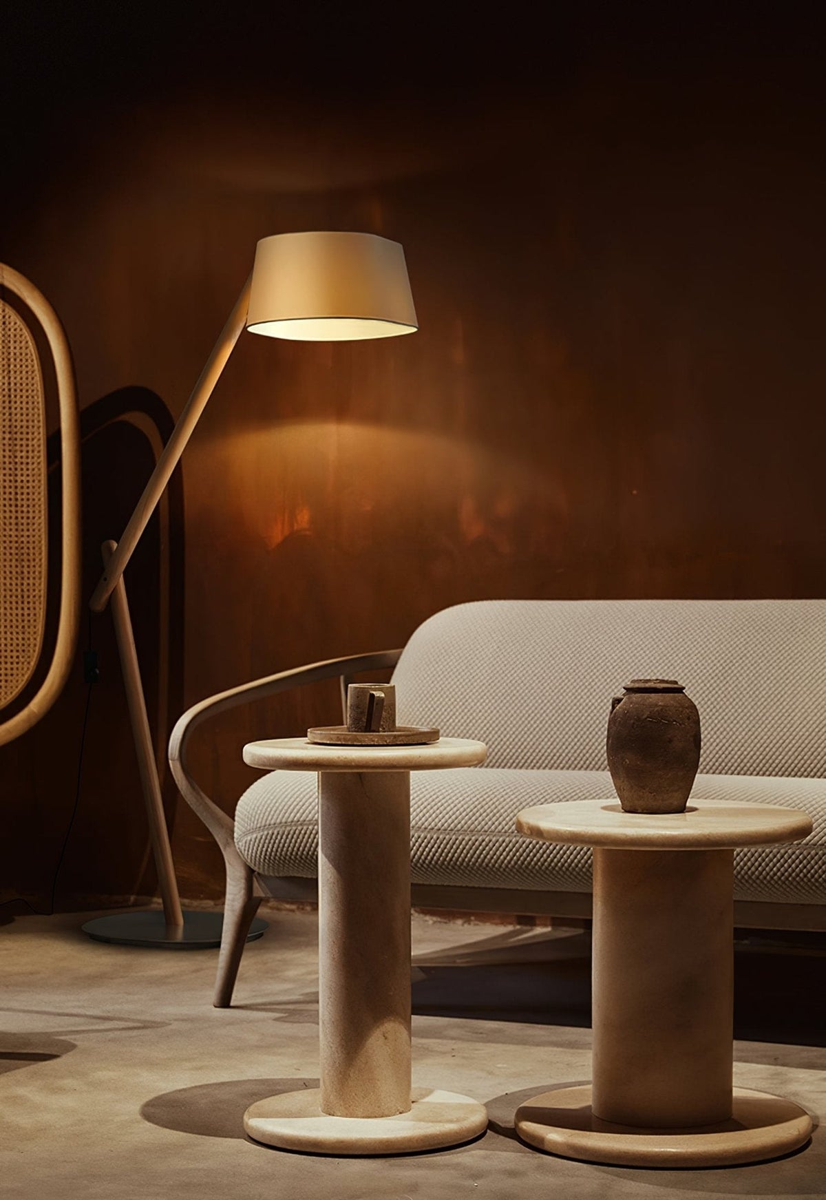 Cethar skandinavisk golvlampa i textil