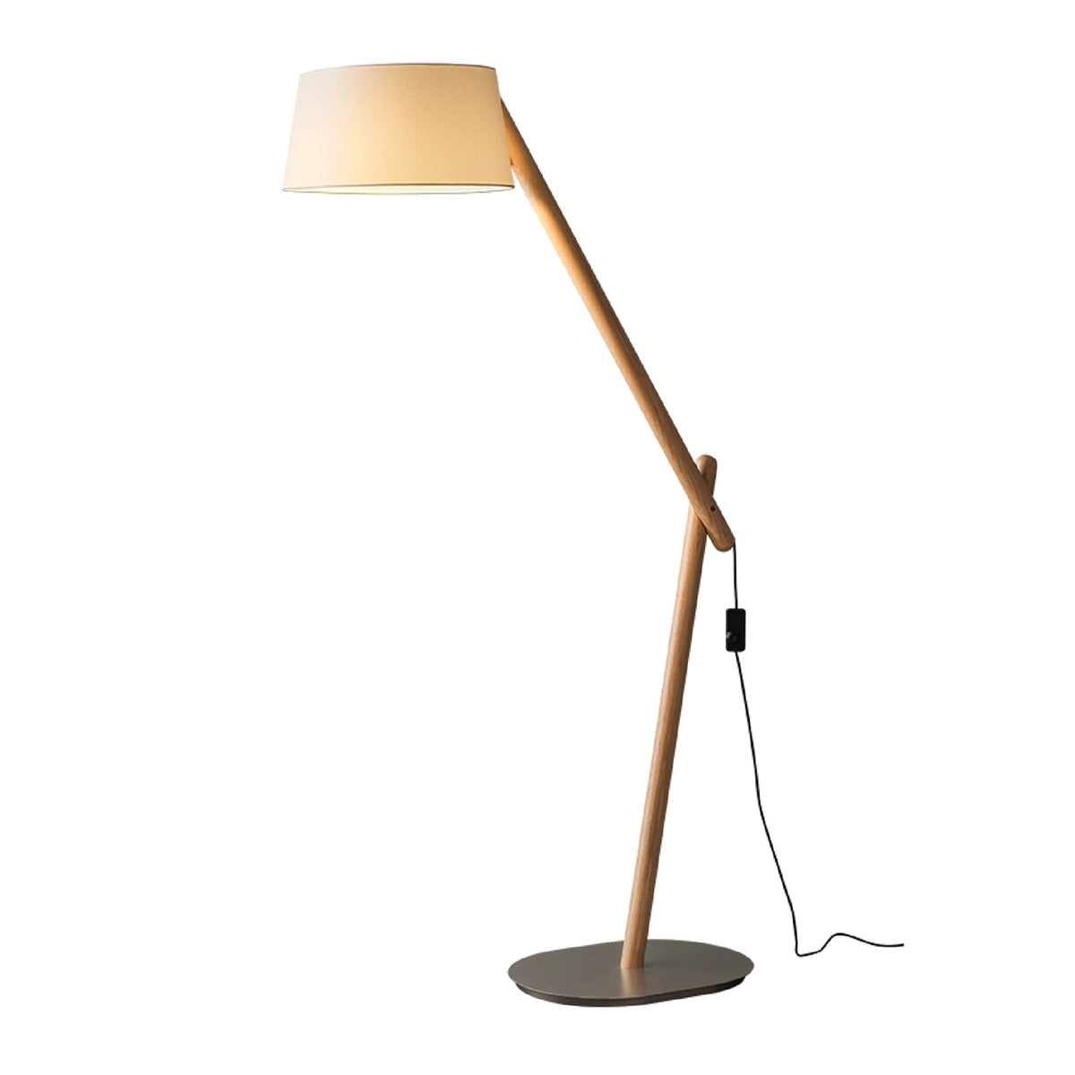 Cethar skandinavisk golvlampa i textil