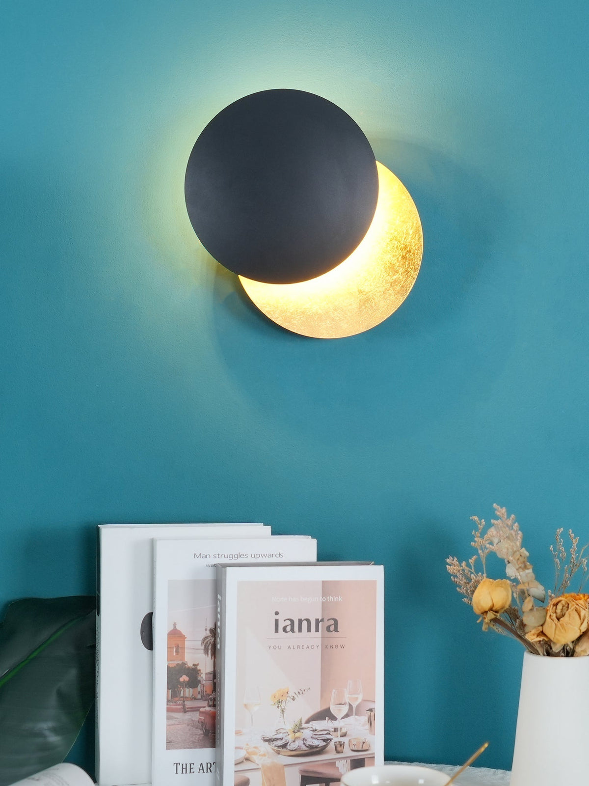 Candeeiro de parede artístico moderno e minimalista Fioris