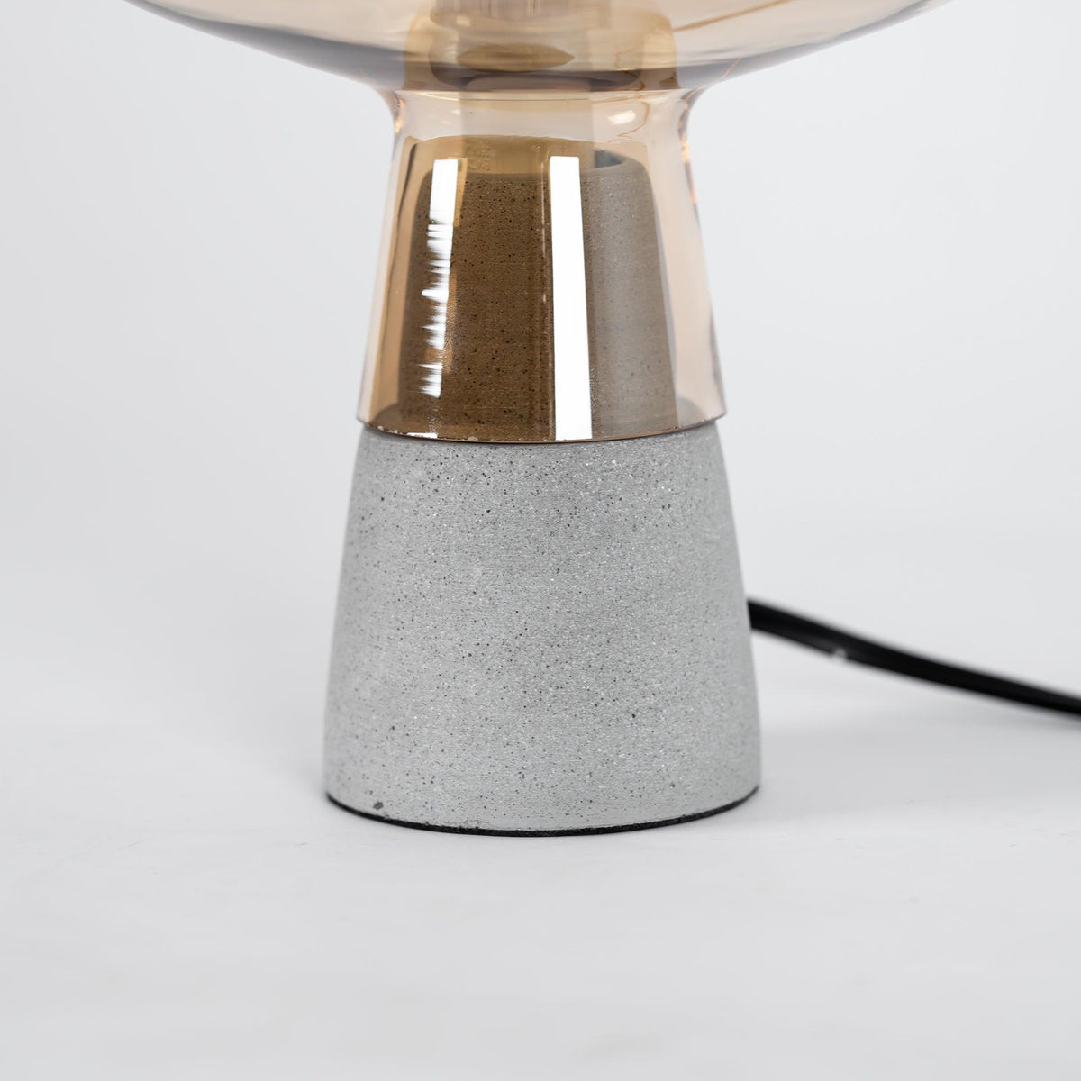 Elairella minimalistisk cementbordlampe