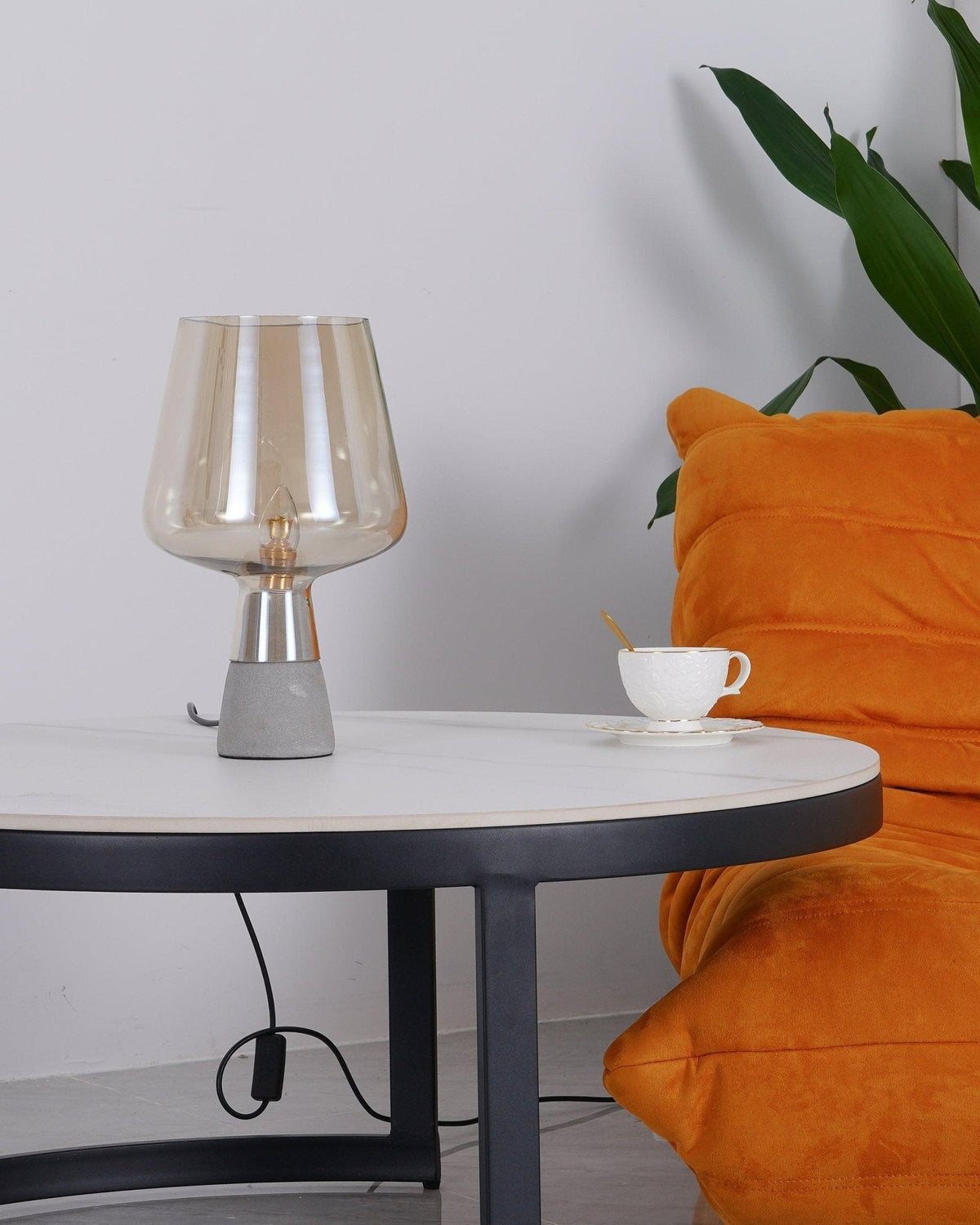 Elairella minimalistisk cementbordlampe