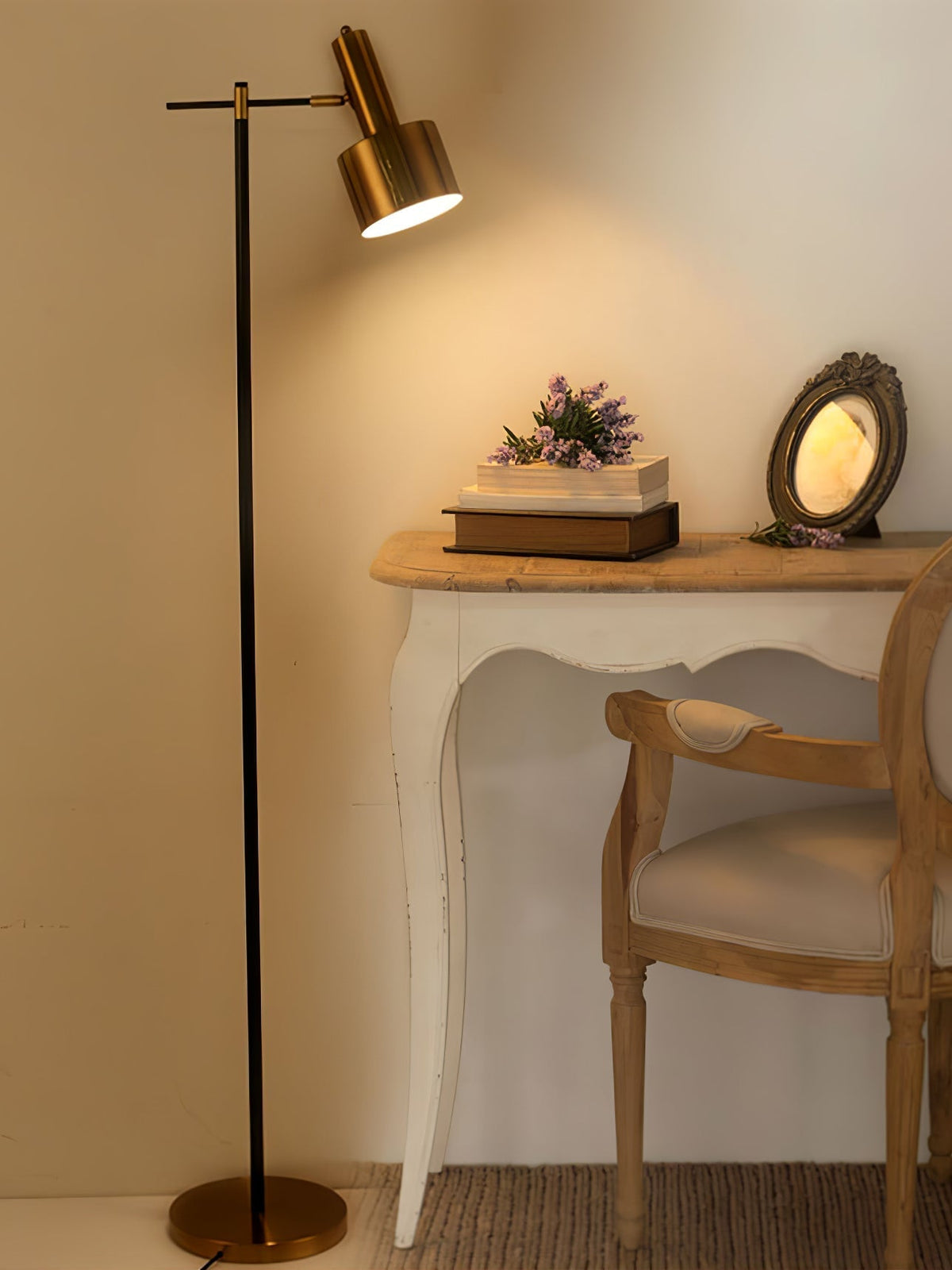 Charlie modern golvlampa