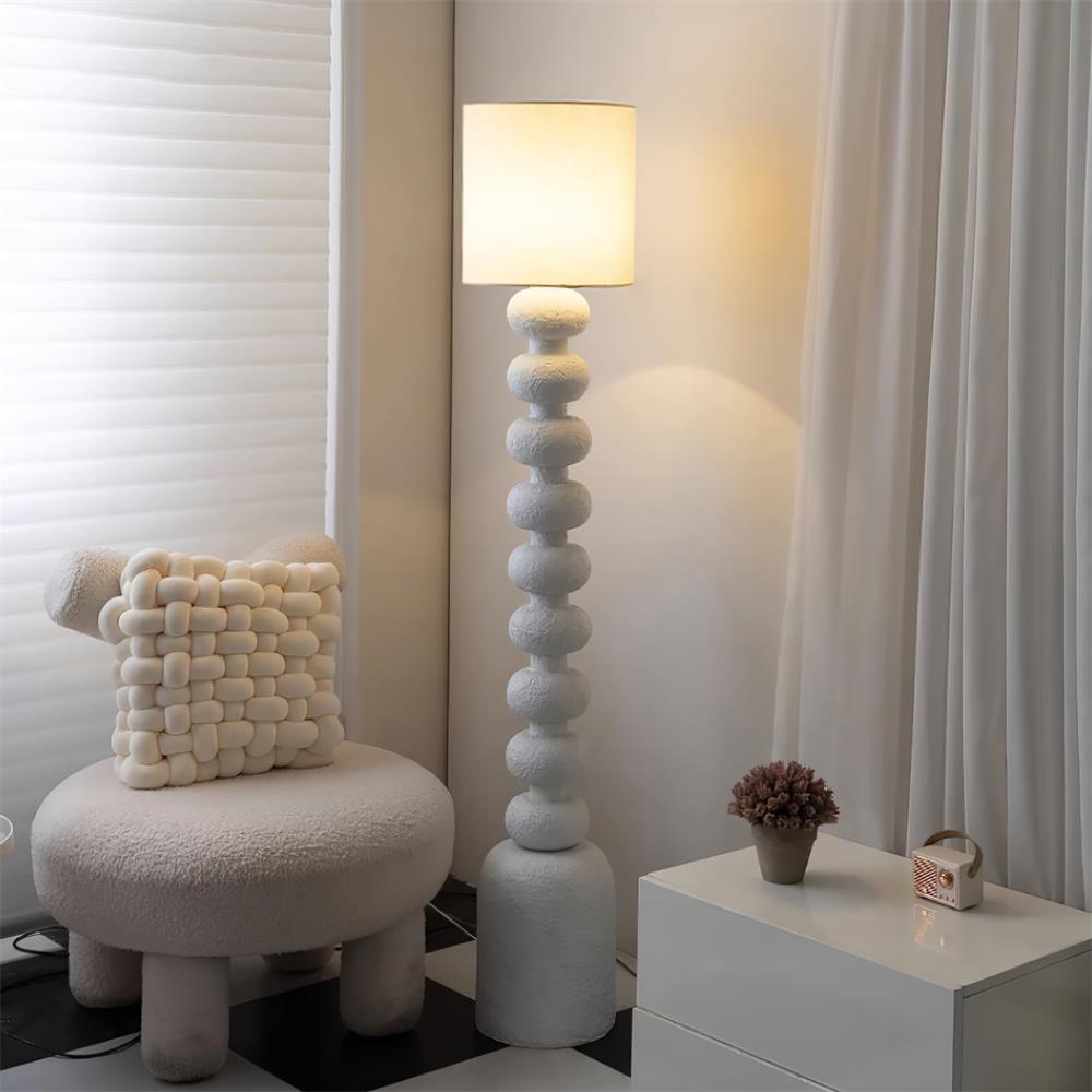 Selalelia Floor Lamp