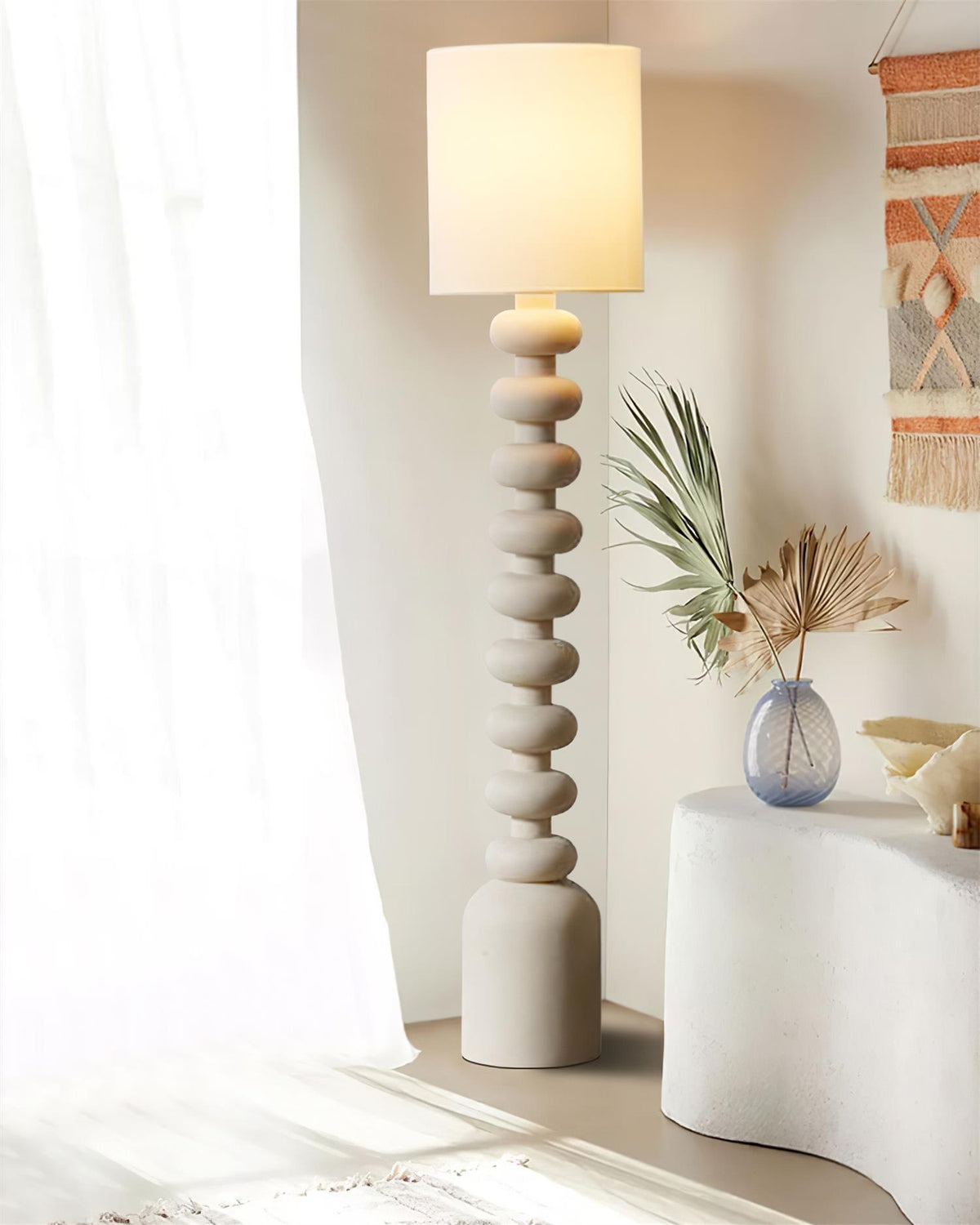 Selalelia Floor Lamp