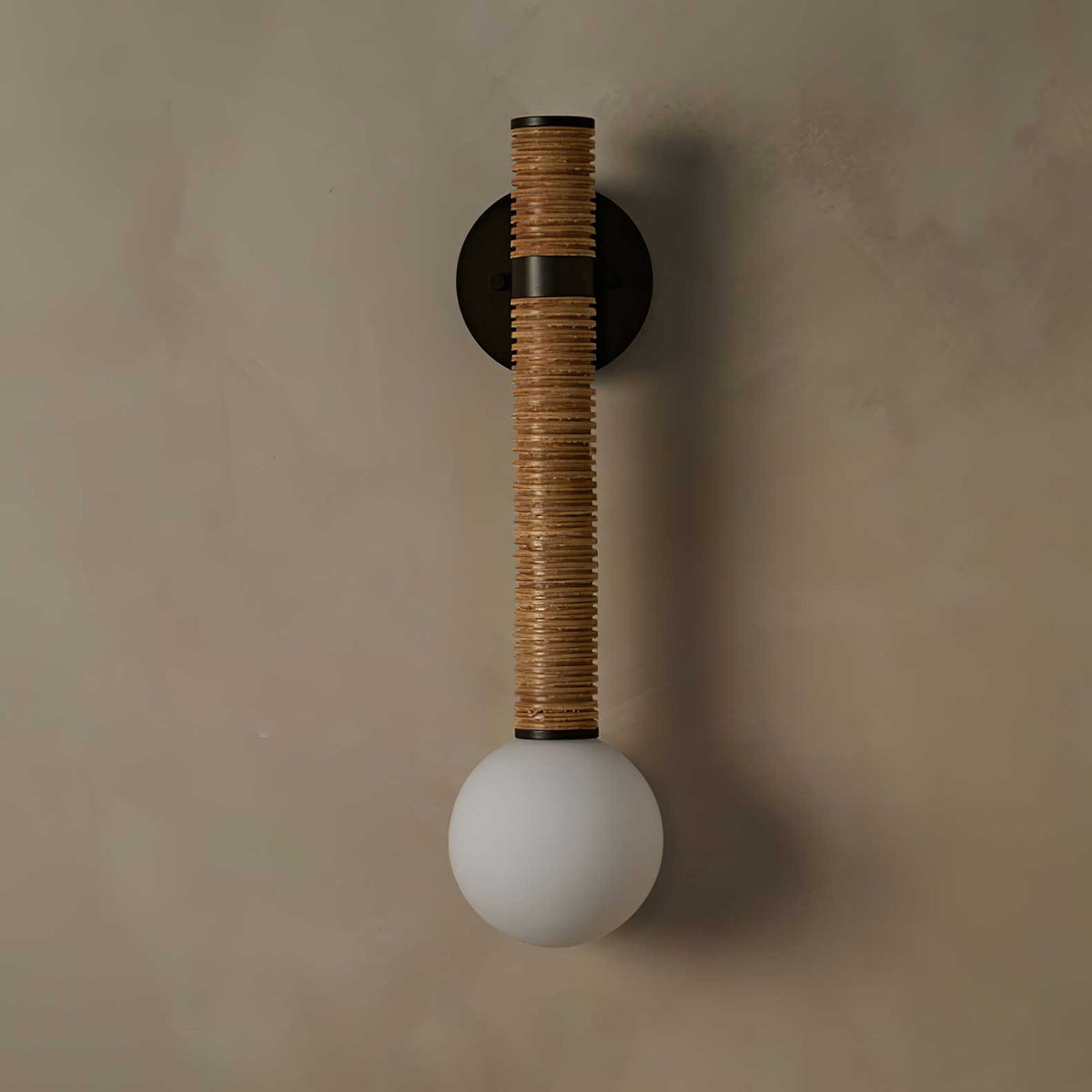 Noriielle minimalistisk vägglampa