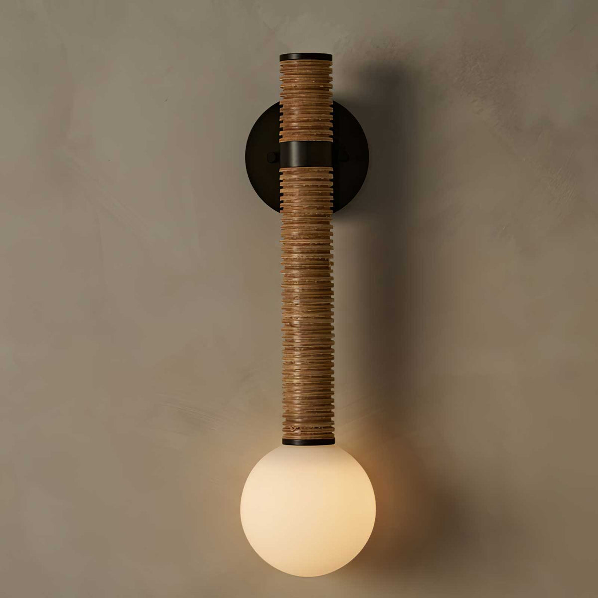 Noriielle minimalistisk vägglampa