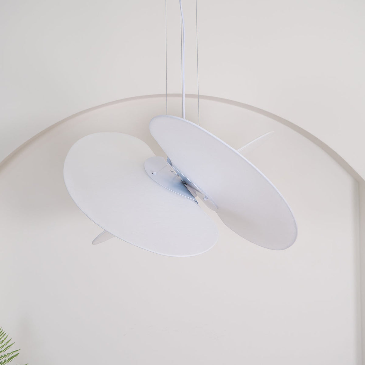 Whirl, moderni kangasriippuvalaisin