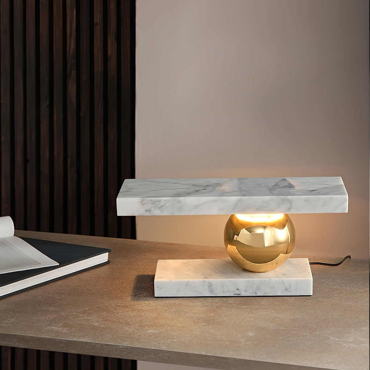 Andrew moderne marmorbordlampe