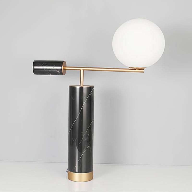 Vathayre minimalistisk bordlampe i marmor