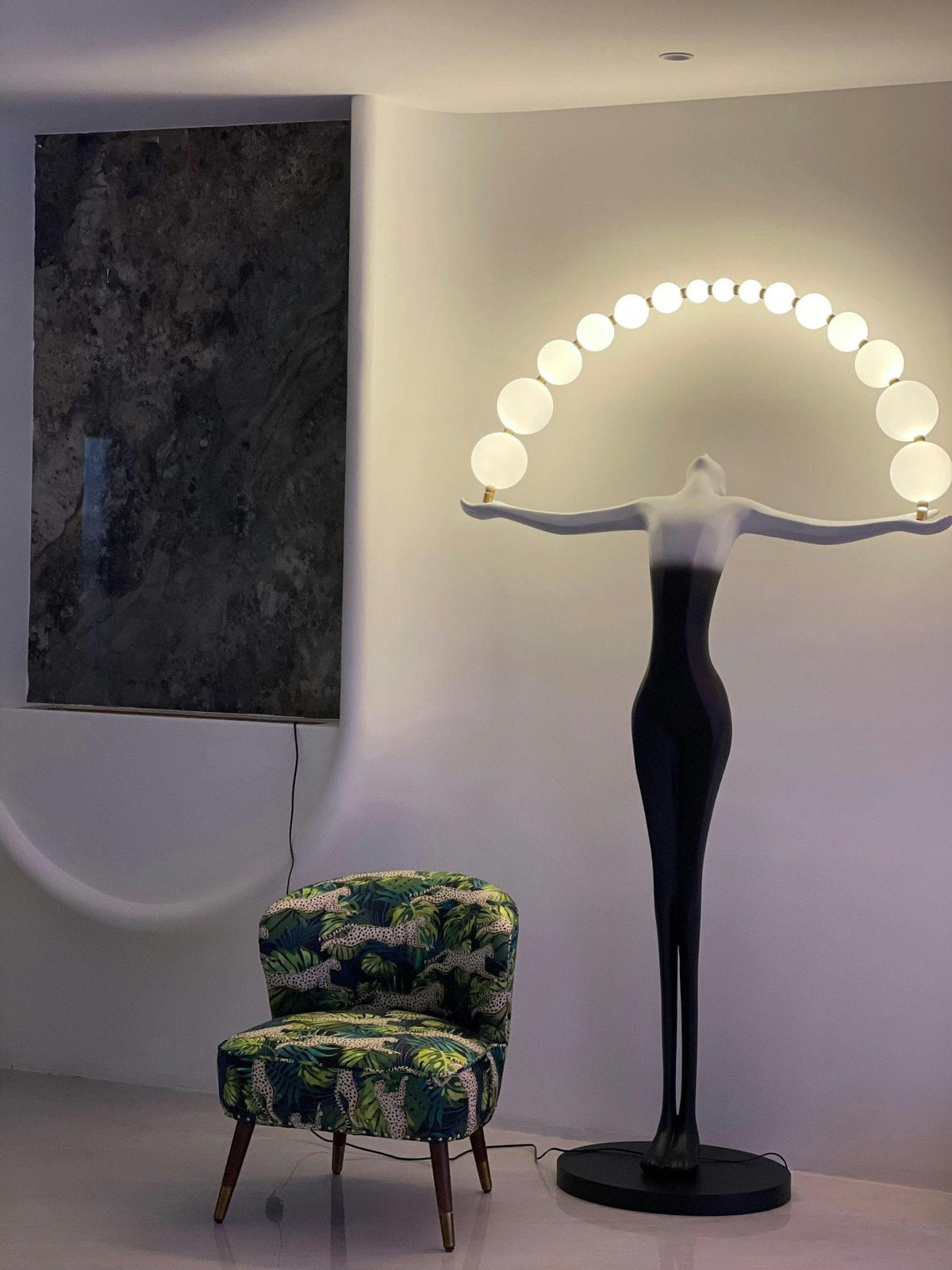 Luminara skulptural golvlampa med gradient