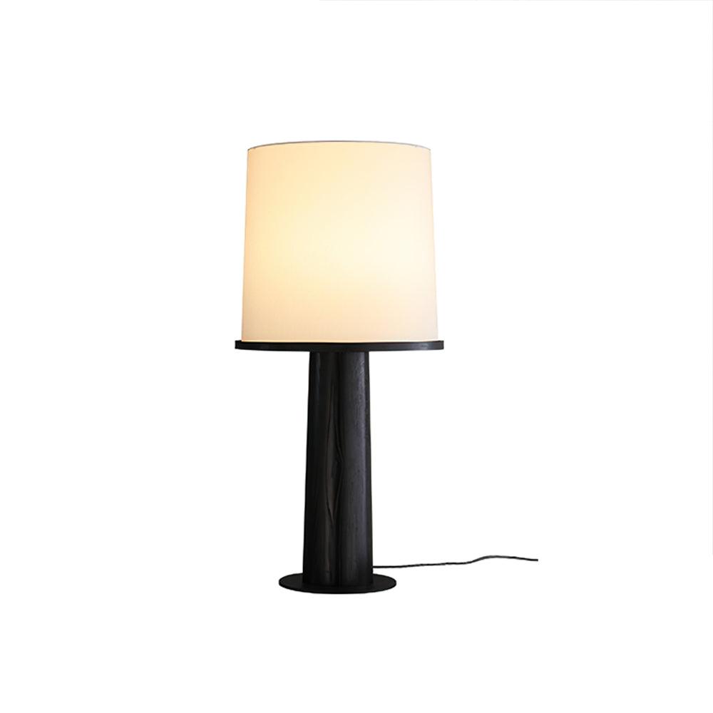 Jennifer moderne bordlampe i træ