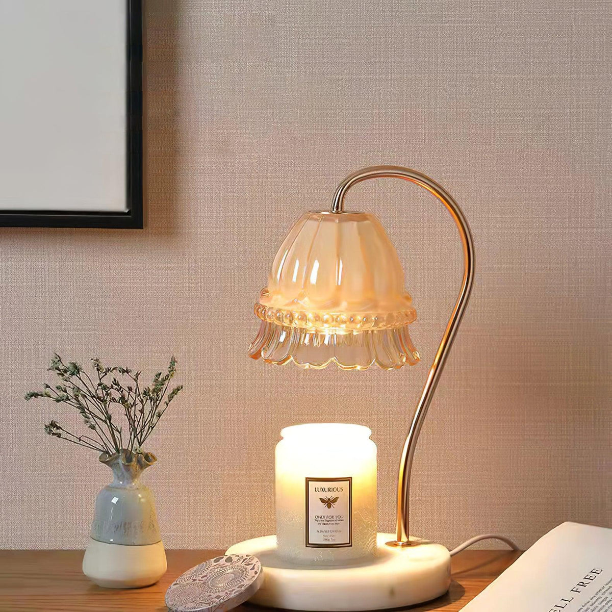 Candeeiro de mesa Daze Nordic Art em mármore, de luz quente