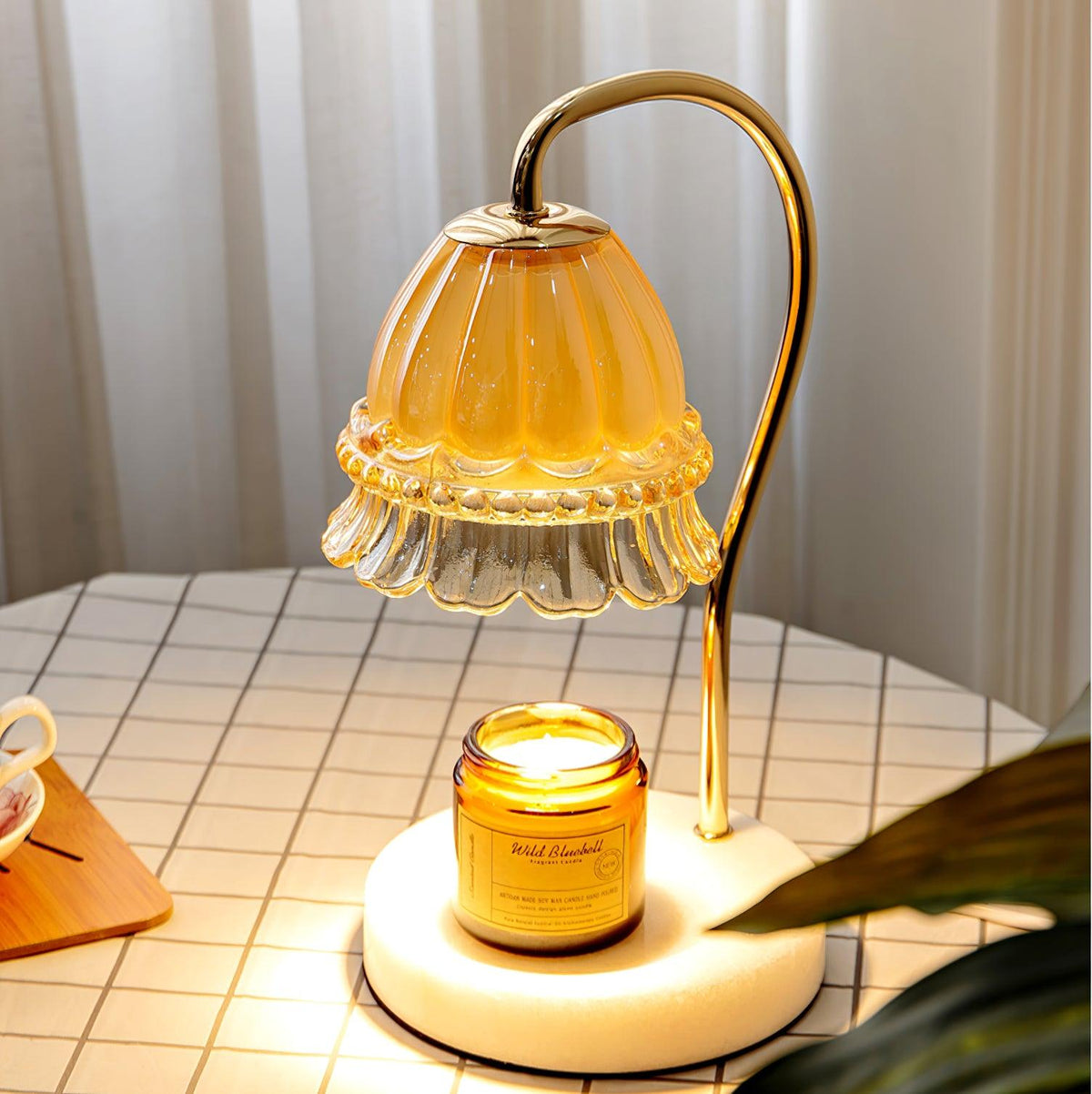 Candeeiro de mesa Daze Nordic Art em mármore, de luz quente