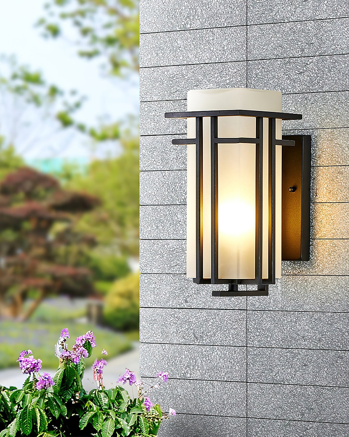 Wilen retro udendørs væglampe i jern med lanterne