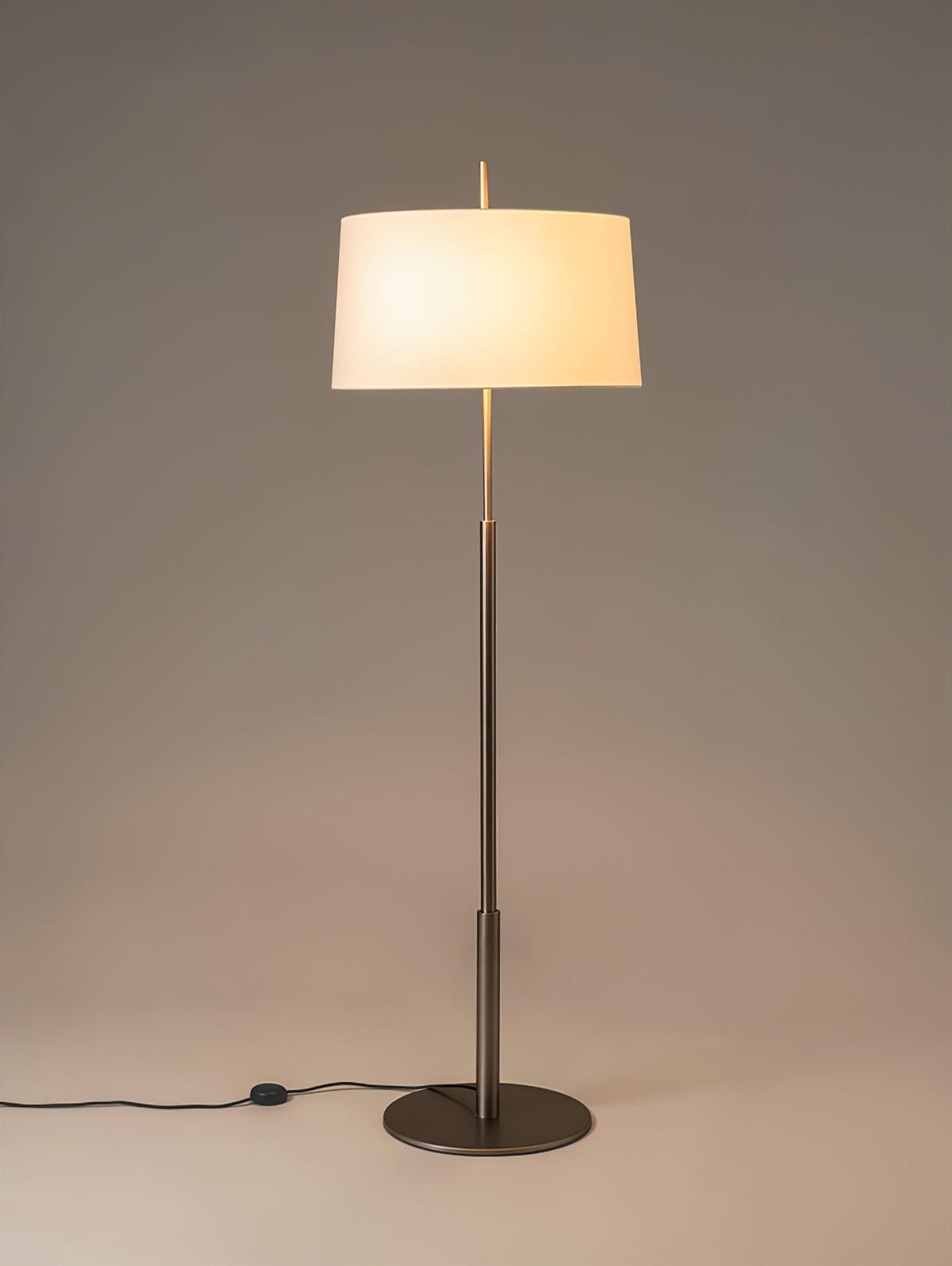 Brooks minimalistisk gulvlampe