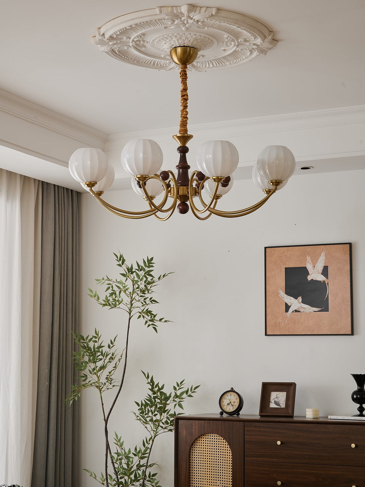 Omirara elegant traditionell vintage-ljuskrona i trä