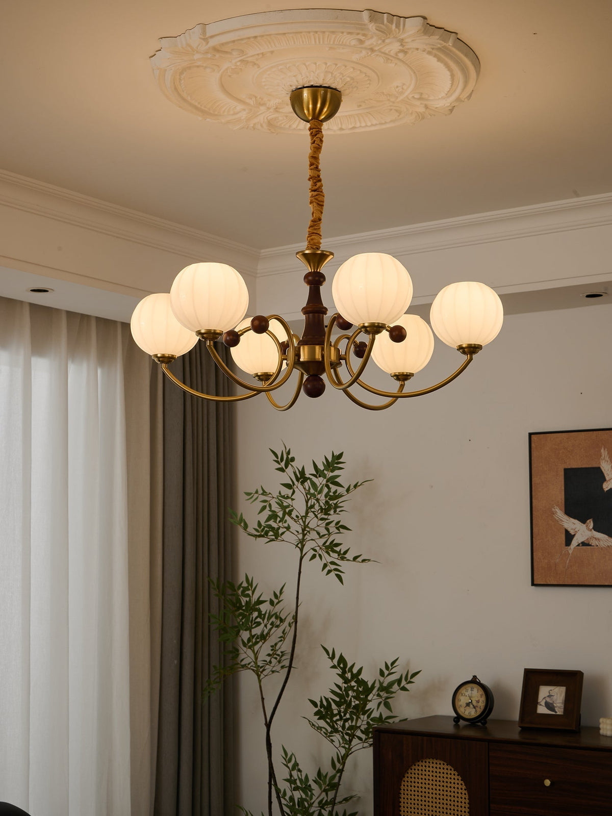 Omirara elegant traditionell vintage-ljuskrona i trä