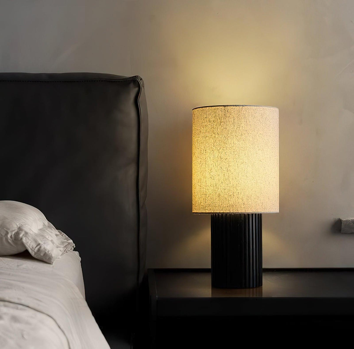 Grove vintage-bordlampe i stof