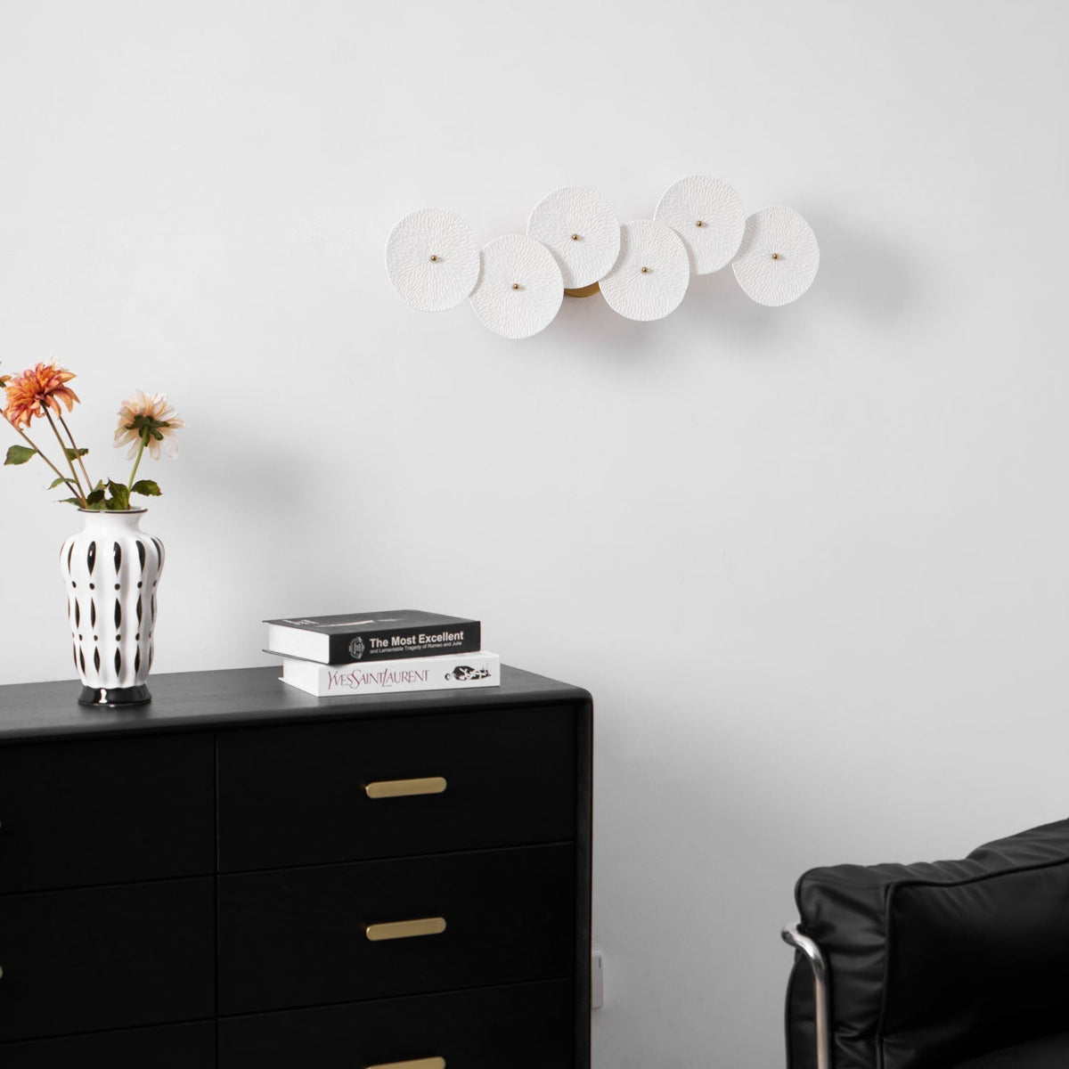 Jesse Elegance Nordic Art Petal Wall Lamp