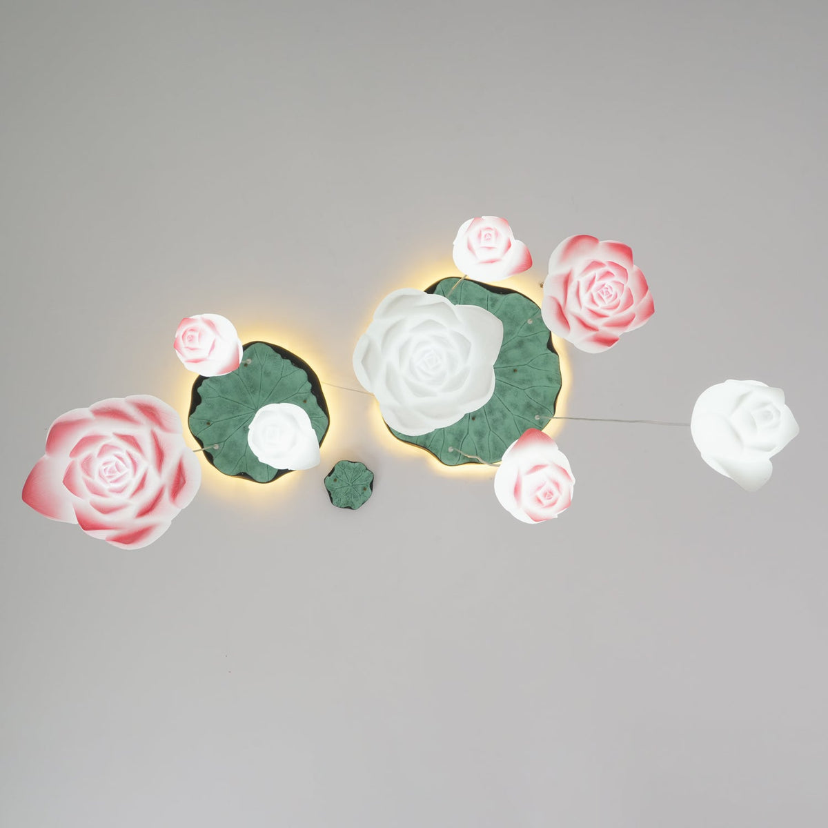 Rivinira lysekrone med lotusblomster, pendel, pink og hvid, 7 lyskilder