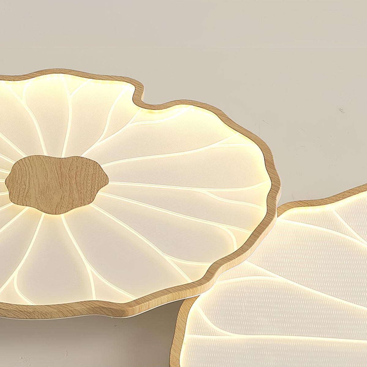 Rinorian-loftslampe med lotusblad og træfinish