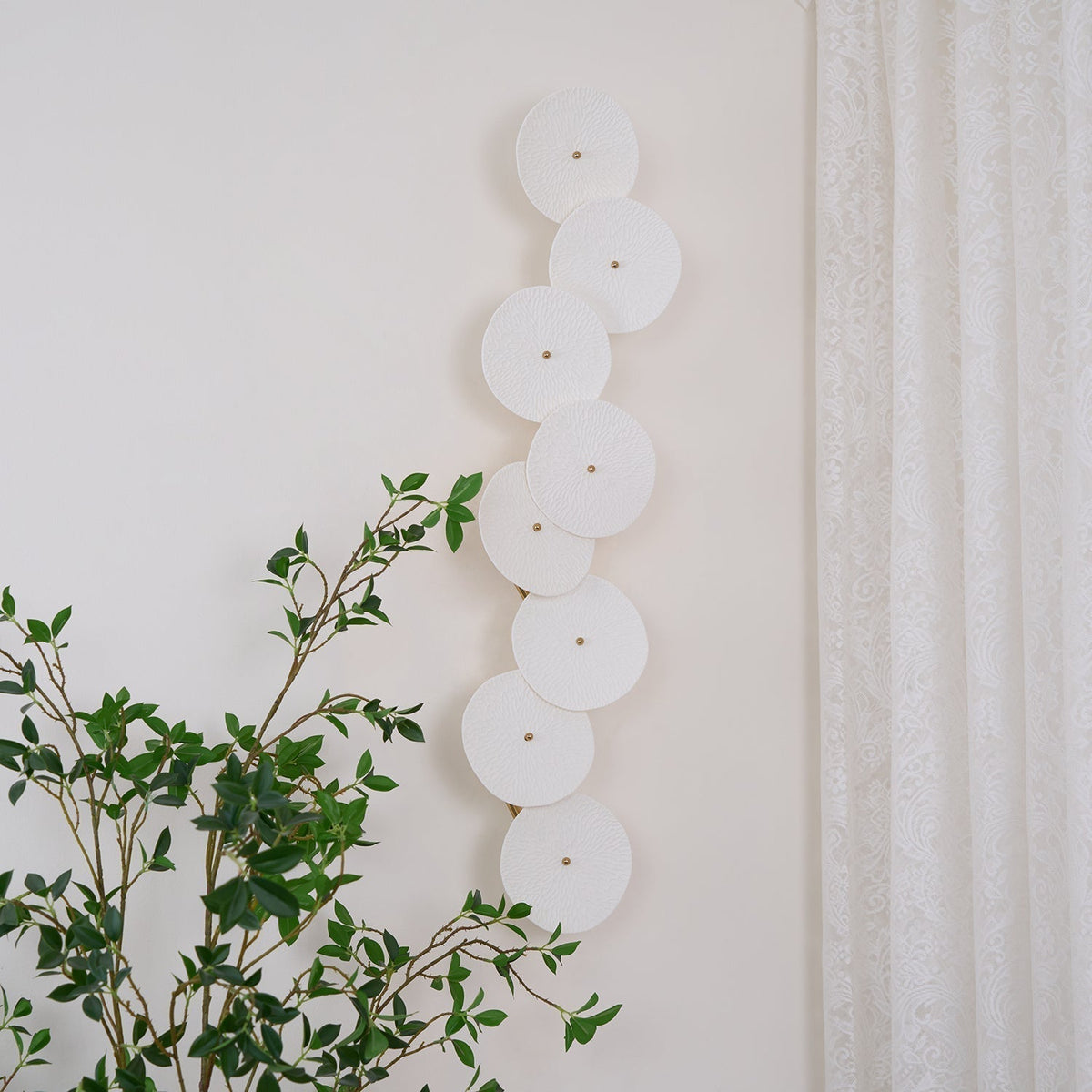 Kaivo Lotus Petal Wall Lamp