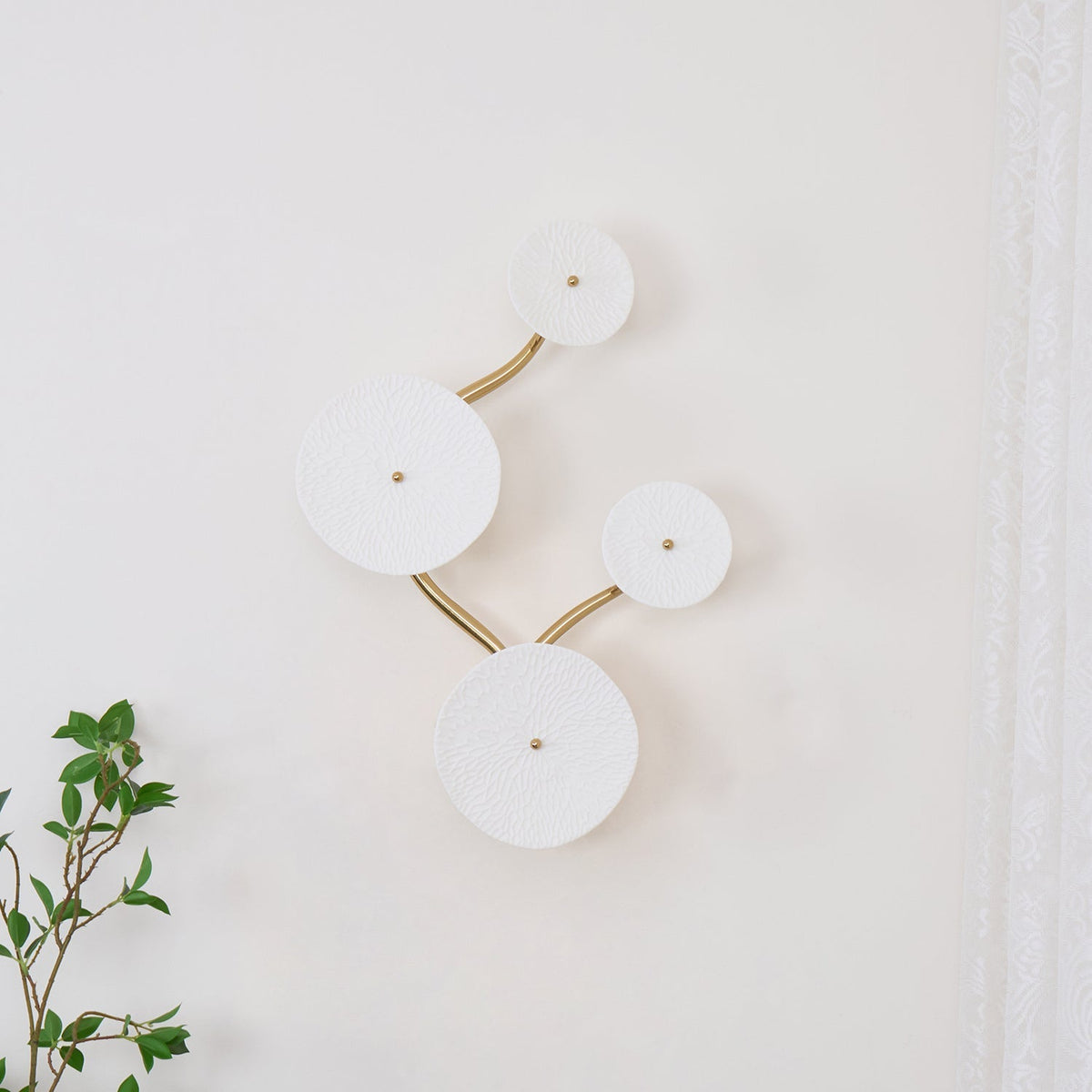 Kaivo Lotus Petal Wall Lamp