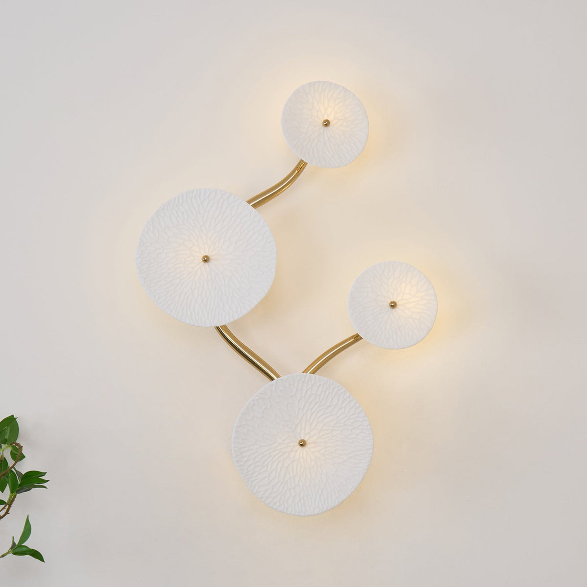 Kaivo Lotus Petal Wall Lamp