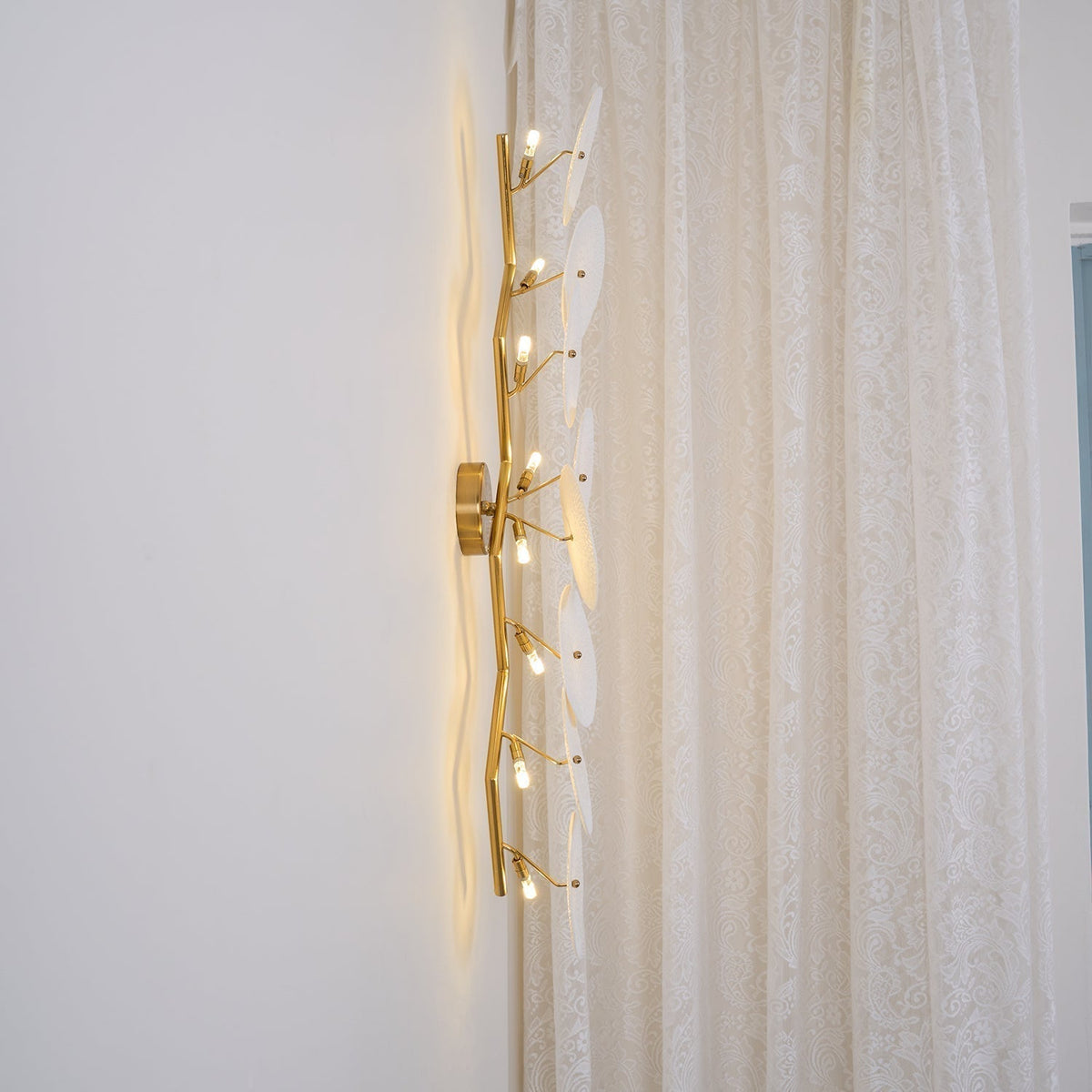 Kaivo Lotus Petal Wall Lamp