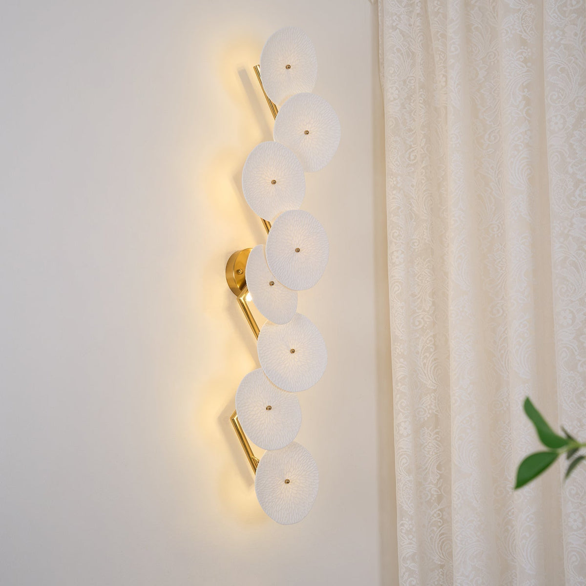 Kaivo Lotus Petal Wall Lamp
