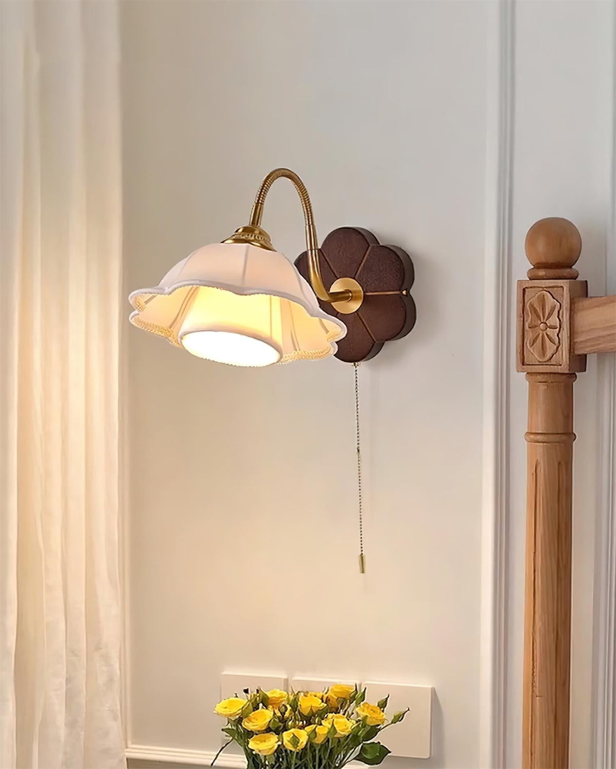 Renuaria Wall Lamp