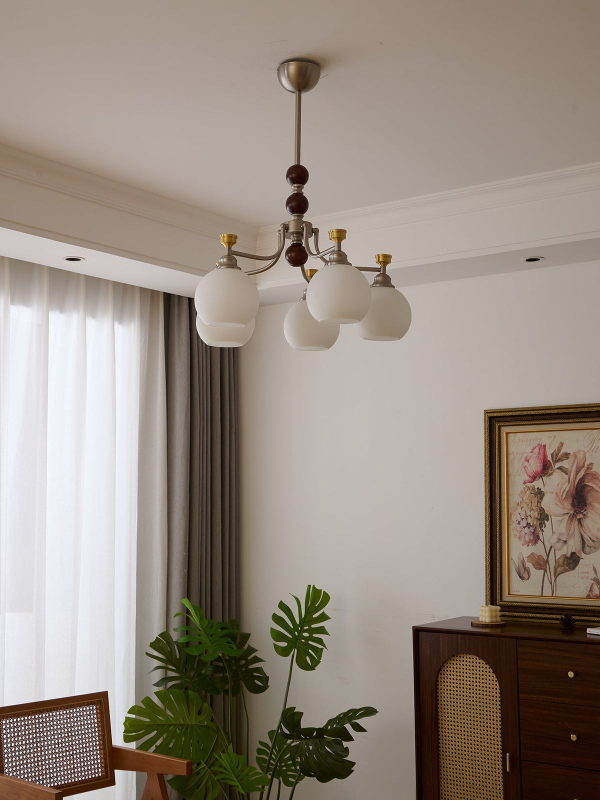 Eursorian perinteinen taiteellinen pallomainen puu- ja lasikruunu