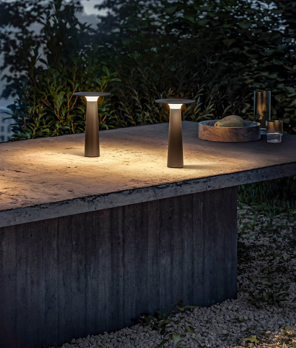 Gwil diskformet udendørs bordlampe