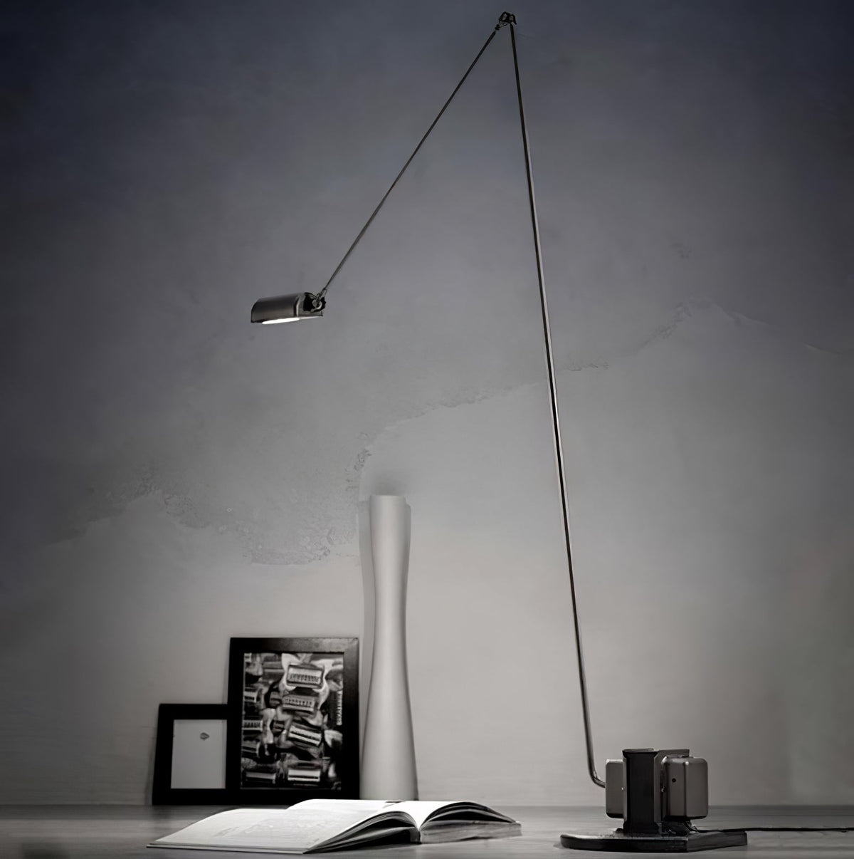 Orvyn minimalistisk bordlampe