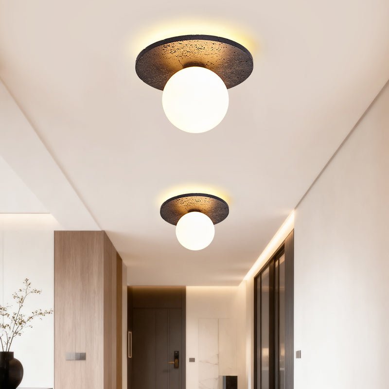 Otto globe-loftlampe i sort travertin