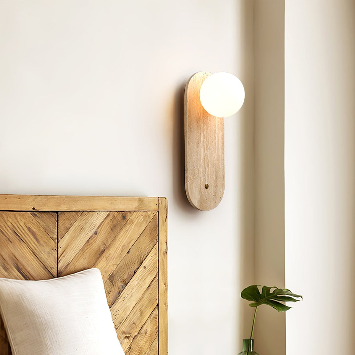 Candeeiro de parede Aurevon minimalista em travertino