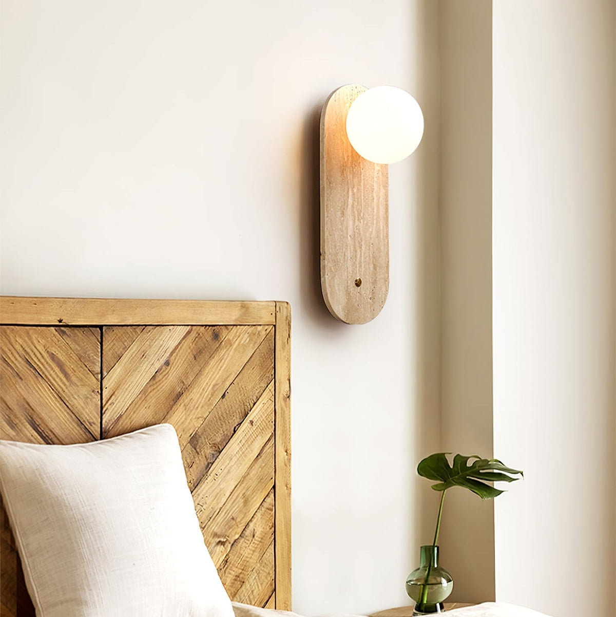 Candeeiro de parede Aurevon minimalista em travertino