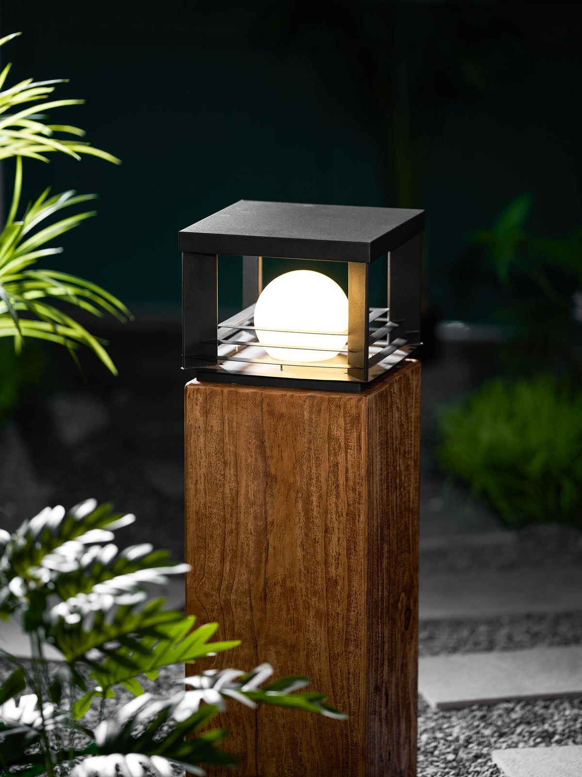Norarine udendørslampe i kasseform