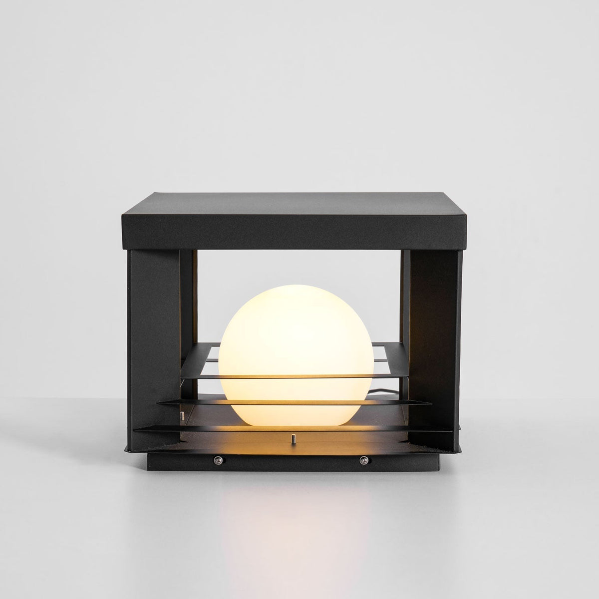 Norarine udendørslampe i kasseform