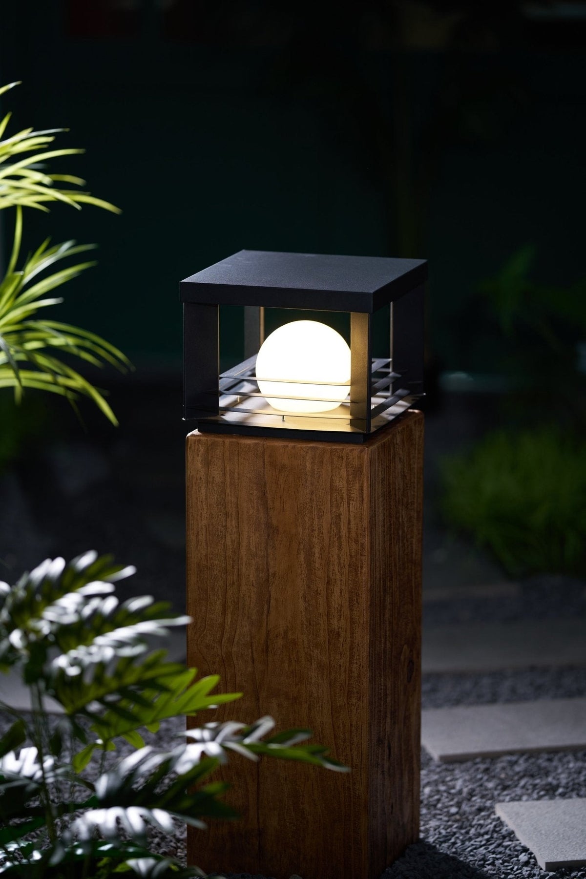 Norarine udendørslampe i kasseform