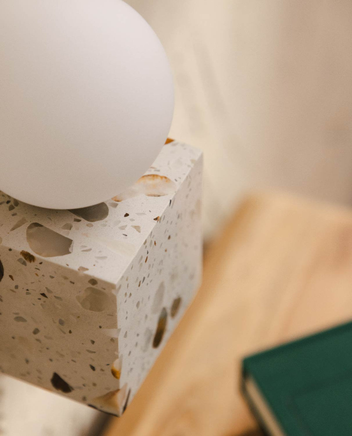 Teriaira vägglampa