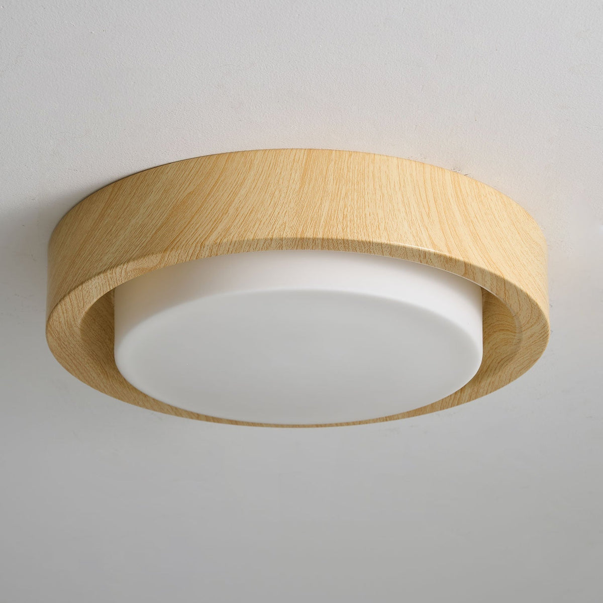 Sylaeon minimalistinen puukattovalaisin